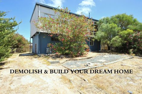 Property photo of 18 Clytie Road Silver Sands WA 6210