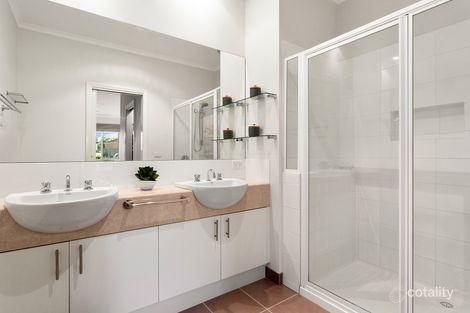 Property photo of 42 Eildon Circuit South Morang VIC 3752