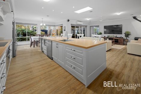 Property photo of 22 Hillgrove Crescent Berwick VIC 3806