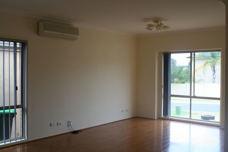 8 Yengo Ct, Holsworthy, NSW 2173