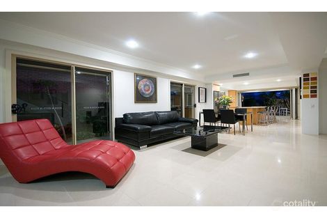 Property photo of 2/60 Woodroffe Avenue Main Beach QLD 4217