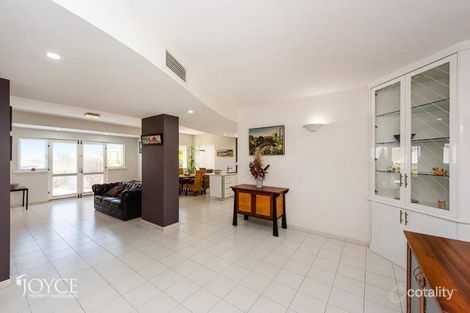Property photo of 27 Tiller Road Ocean Reef WA 6027
