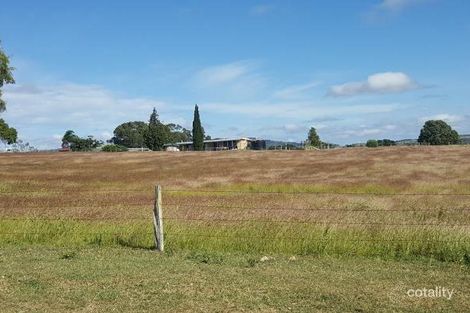 2 Marsh Rd, Blenheim, QLD 4341