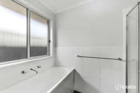 Property photo of 15 Evergreen Drive Davoren Park SA 5113