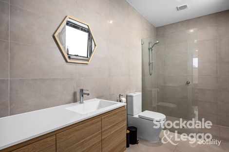 Property photo of 2/133 Boneo Road Rosebud VIC 3939