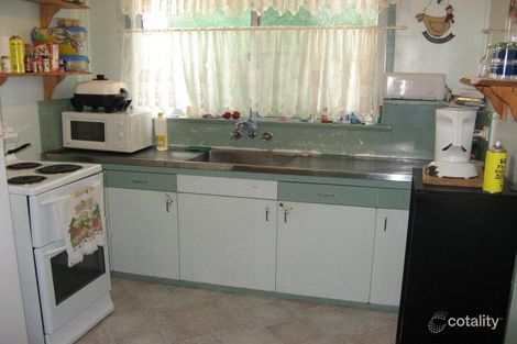 Property photo of 6 East Lane Clermont QLD 4721