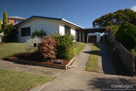 Property photo of 8 Clifton Close Wy Yung VIC 3875