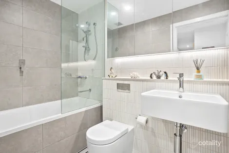 Property photo of 210/9 Marina Drive Shell Cove NSW 2529