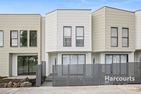 32 Linfield Pde, Wollert, VIC 3750
