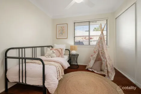 Property photo of 1 Lambeth Place Chapel Hill QLD 4069