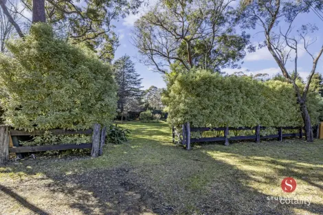 84 Genevieve Rd, Bullaburra, NSW 2784