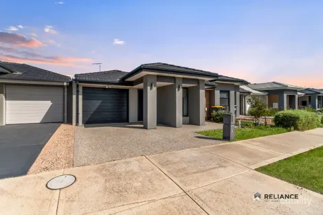 Property photo of 40 Wallangara Boulevard Harkness VIC 3337