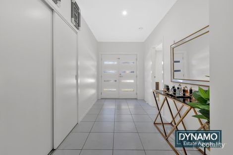 Property photo of 52 Corringa Way Craigieburn VIC 3064