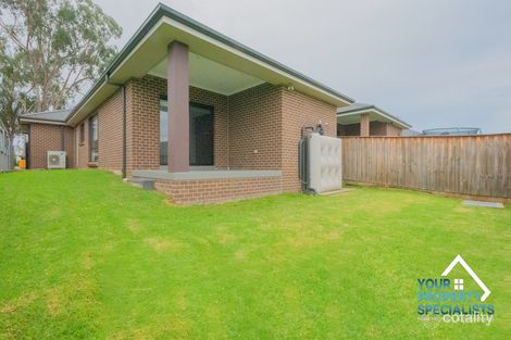 Property photo of 12 Casimer Avenue Elderslie NSW 2570