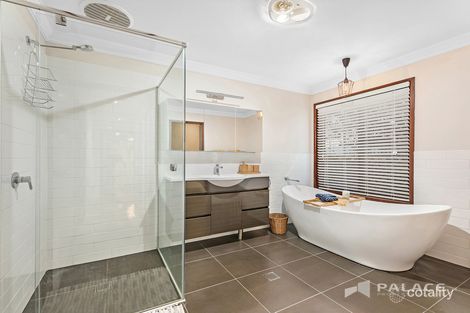 Property photo of 35 Boolungal Way Karana Downs QLD 4306