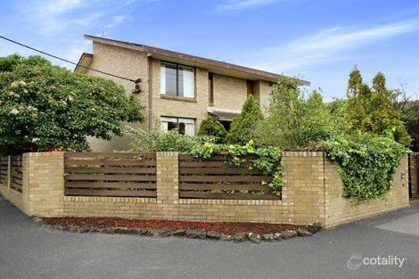 Property photo of 2/10 Tooronga Road Malvern East VIC 3145