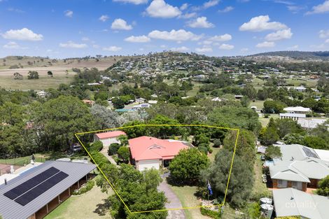 Property photo of 6 Derry Place Hodgson Vale QLD 4352