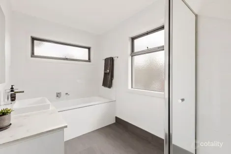 Property photo of 44A Moorna Drive Airport West VIC 3042