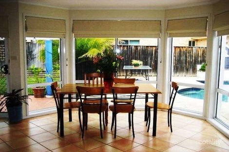 Property photo of 8 Fingleton Close Rouse Hill NSW 2155