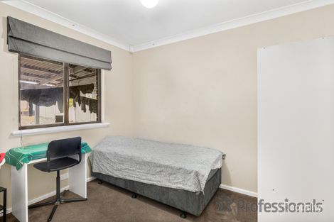 Property photo of 15 Balgonie Avenue Girrawheen WA 6064