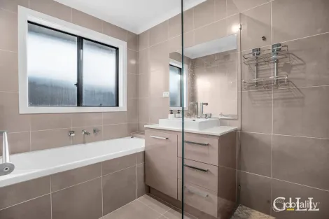 Property photo of 18 Claremont Glen Berwick VIC 3806