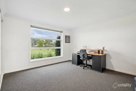 Property photo of 19 Koraleigh View Nicholson VIC 3882