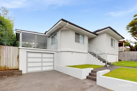 18 Embie St, Holland Park West, QLD 4121