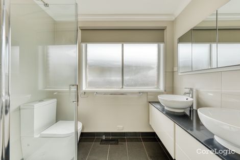 Property photo of 16 Monaro Crescent Narre Warren VIC 3805