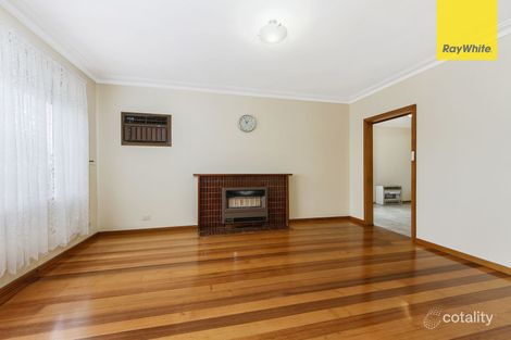 Property photo of 51 Chedgey Drive St Albans VIC 3021