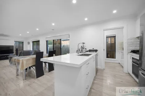 Property photo of 27 Haystack Drive Truganina VIC 3029