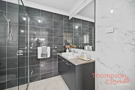 Property photo of 14 Drover Drive Lochinvar NSW 2321