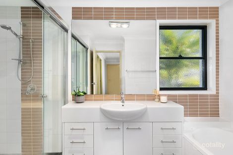 Property photo of 27/368 Pine Ridge Road Coombabah QLD 4216