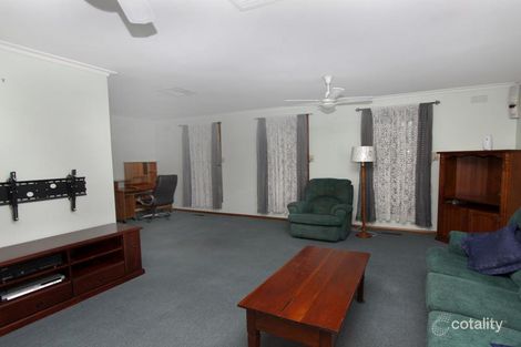 Property photo of 21 Mount Eagle Way Wyndham Vale VIC 3024