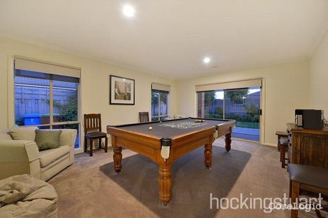 Property photo of 33 Wild Scotchman Way Cranbourne East VIC 3977