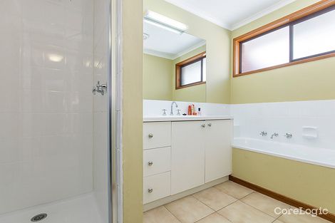 Property photo of 1/12 Rosemont Crescent Bell Post Hill VIC 3215
