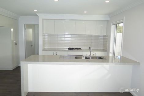 Property photo of 17 Trumper Street Boorooma NSW 2650