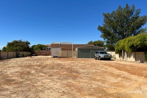 18 Coubrough Pl, Jurien Bay, WA 6516