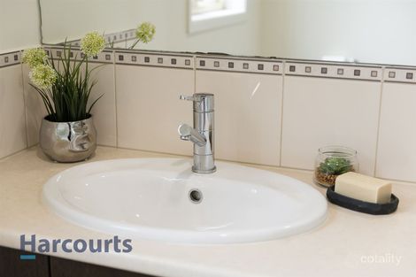 Property photo of 13 Wesley Close Skye VIC 3977