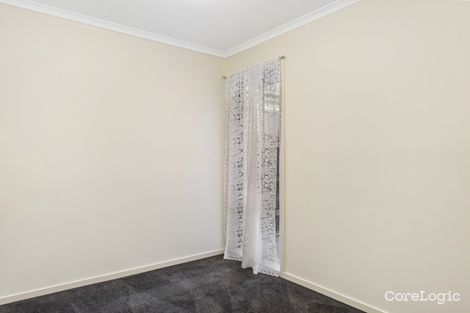 Property photo of 21 Cirai Crescent Cranbourne West VIC 3977