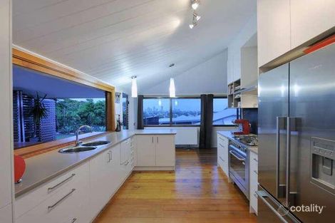 Property photo of 65 Macaulay Street Coorparoo QLD 4151