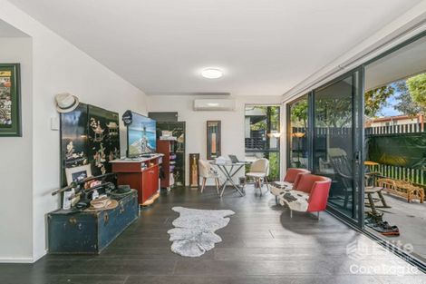 Property photo of 1/94 Cade Way Parkville VIC 3052