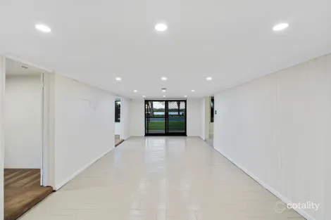 Property photo of 43 The Esplanade Coombabah QLD 4216