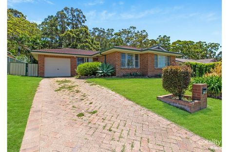 17 Yarran Cl, Cameron Park, NSW 2285