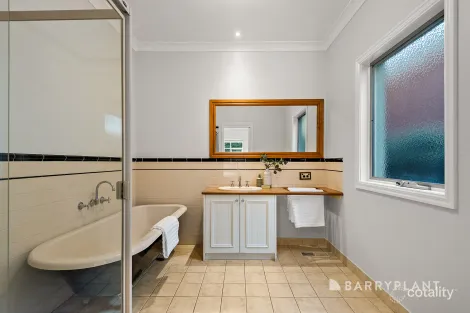 Property photo of 1A Edwardes Street Berwick VIC 3806