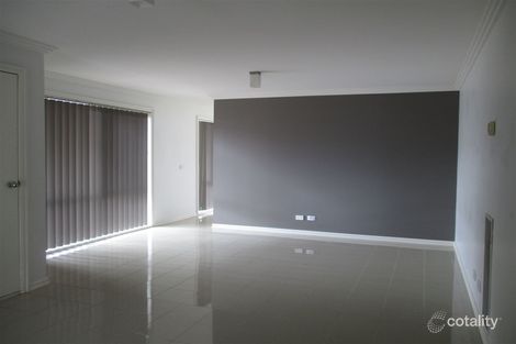 Property photo of 4A Hatfield Drive Drouin VIC 3818