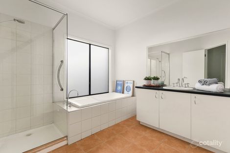 Property photo of 14 Bramble Crescent Bundoora VIC 3083