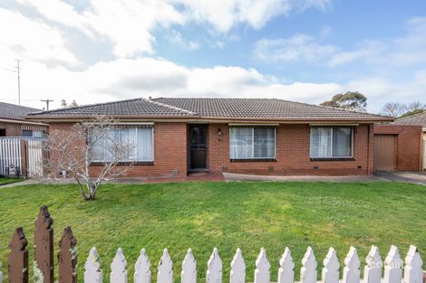 10 Lewis Ct, Sebastopol, VIC 3356