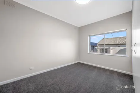 Property photo of 1 Sutton Avenue Mount Gambier SA 5290