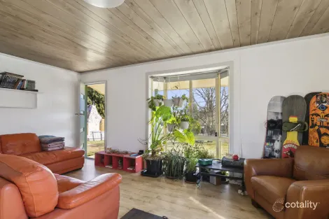 Property photo of 18 Brierly Street Dalgety NSW 2628