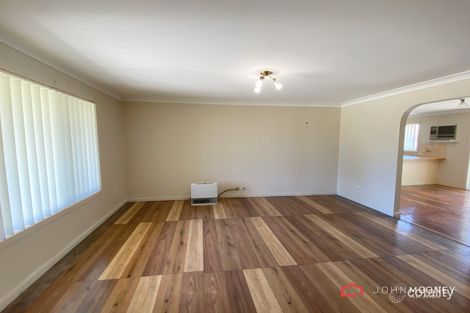 Property photo of 1/76 Dalman Parkway Glenfield Park NSW 2650